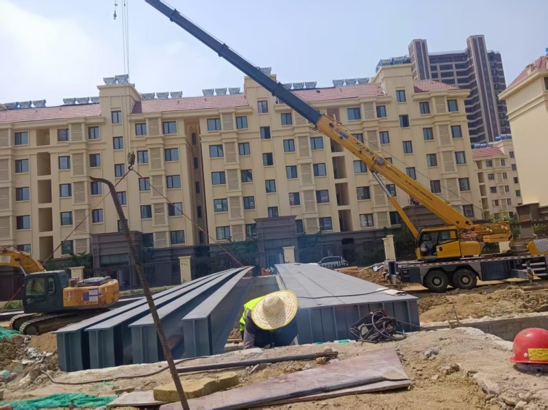 鉄鋼橋の設計、開発、および設置